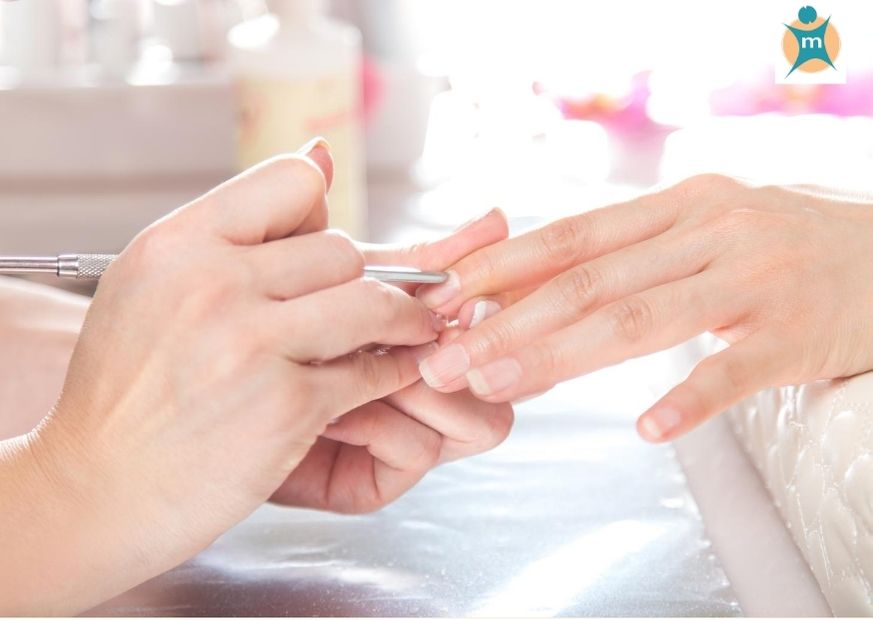 Nagelpflege | Ihre Apotheke gibt Tipps für schöne Nägel